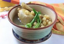 Chicken with lotus seed stew