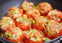 Cà chua nhồi thịt
