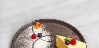 HOW TO MAKE CHEESE CAKE IS EXTREMELY SIMPLE WITH JUST DREAMER HIGH-FREQUENCY RICE COOKER Lam banh bong lan pho mai bang noi com dien