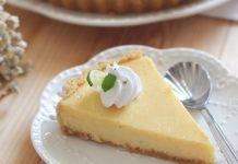 Fancy with lemon cake that is both delicious and not afraid of getting fat