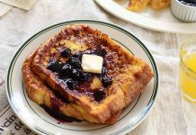 Bánh toast việt quất kiểu Pháp