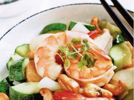 Simple dishes that are easy to make for women: both help beautiful skin and lose weight