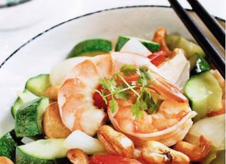 Simple dishes that are easy to make for women: both help beautiful skin and lose weight